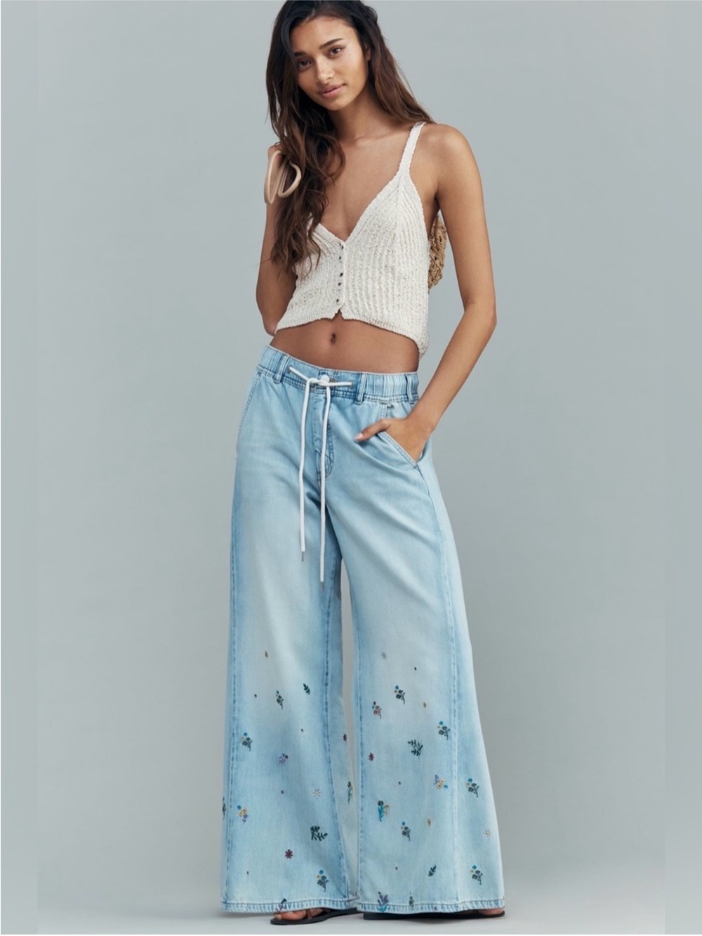 Anthropologie Pilcro Adi Mid-Rise Flare Ditsy Jeans, Size S - Picture 3 of 13